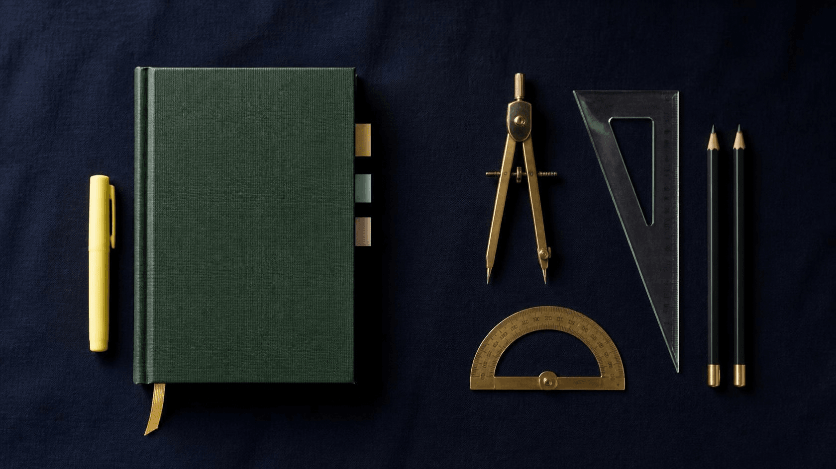 A green novel beside geometry tools